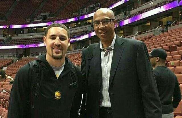 腰站位后移 腰站位后移