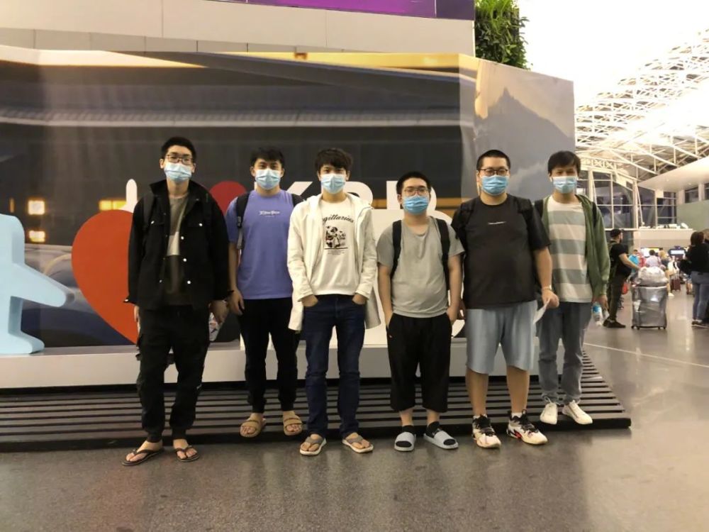 紧凑